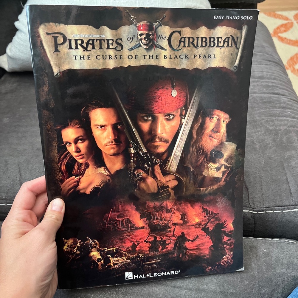 Pirates of the Caribbean: the curse of the black pearl, easy piano solo music